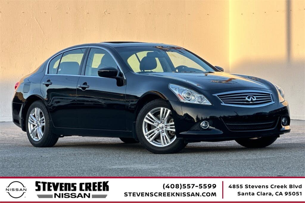 2013 INFINITI G37 Journey Sedan RWD