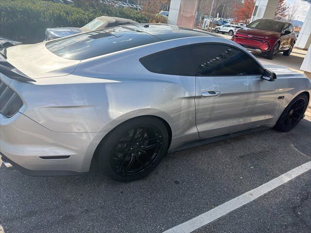 2017 Ford Mustang GT Premium Coupe RWD