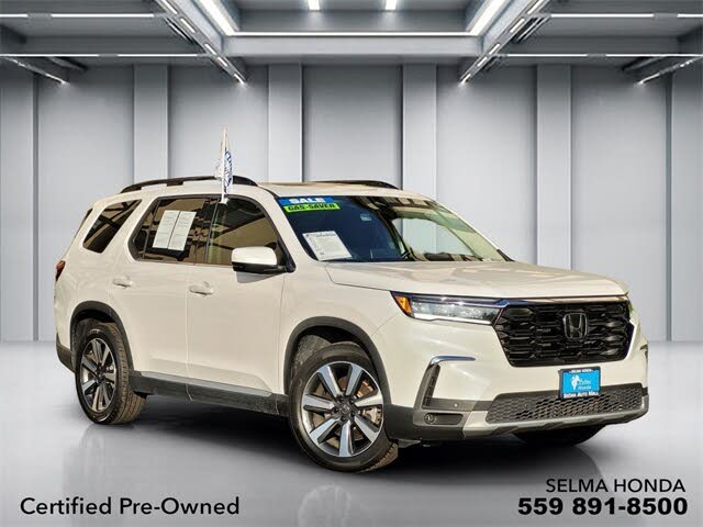 2023 Honda Pilot Touring FWD
