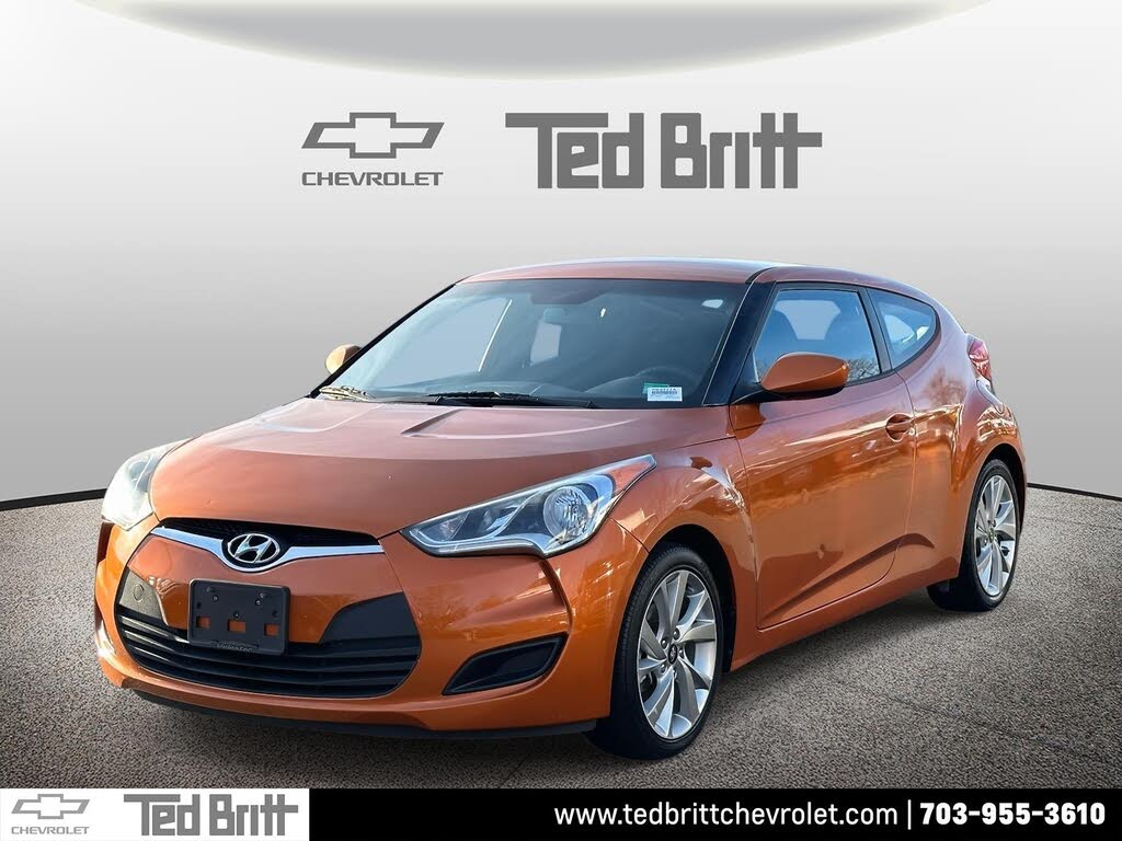 2016 Hyundai Veloster FWD with Yellow Accent Interior