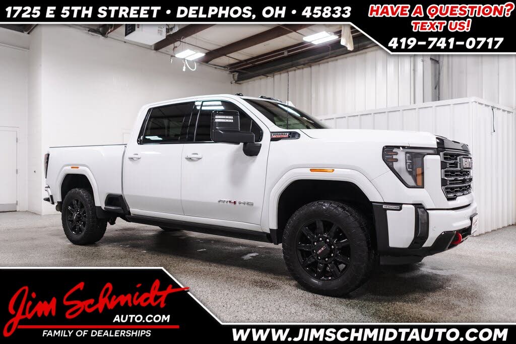 2024 GMC Sierra 3500HD AT4 Crew Cab 4WD