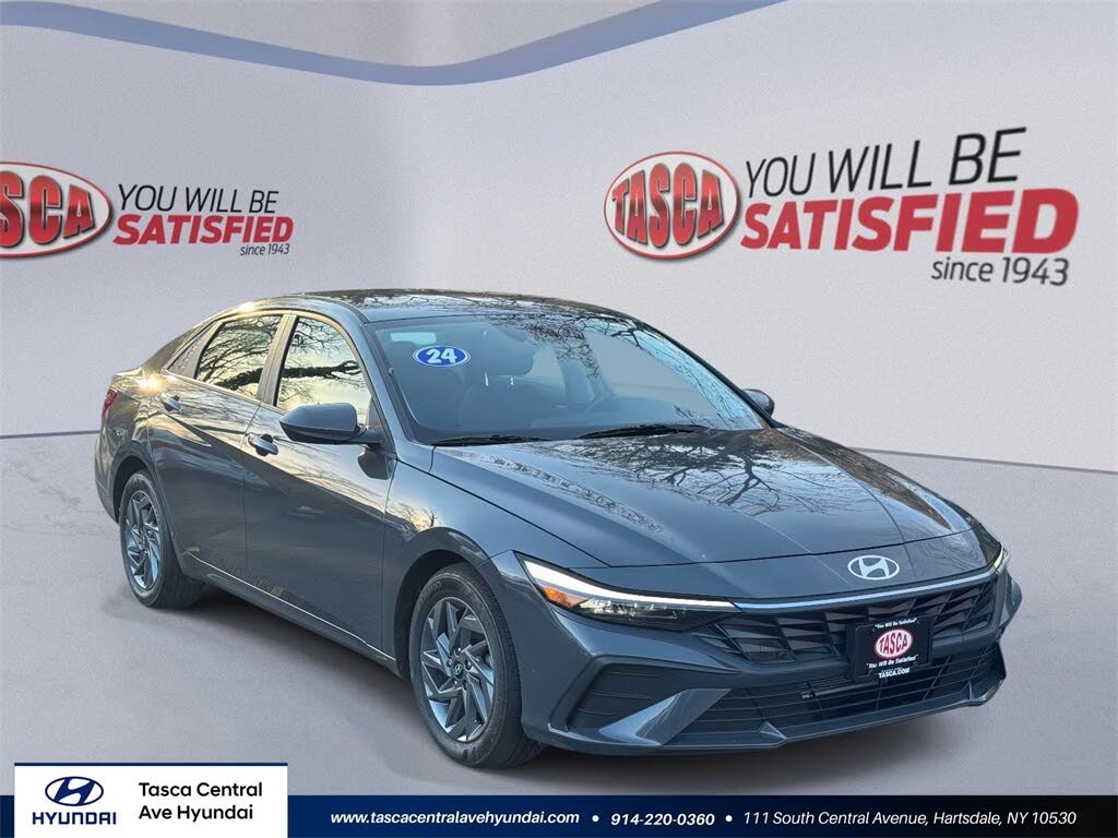 2024 Hyundai Elantra SEL FWD