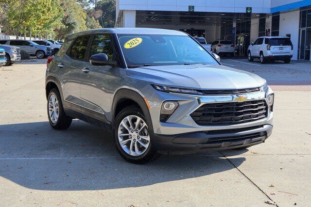 2025 Chevrolet Trailblazer LS FWD