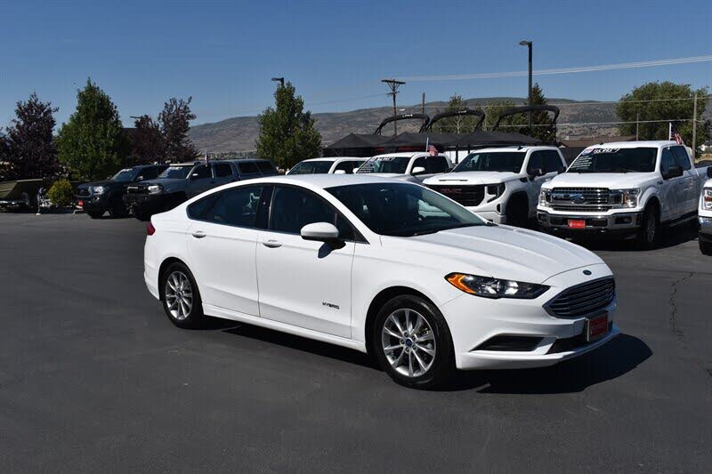 2017 Ford Fusion Hybrid S FWD