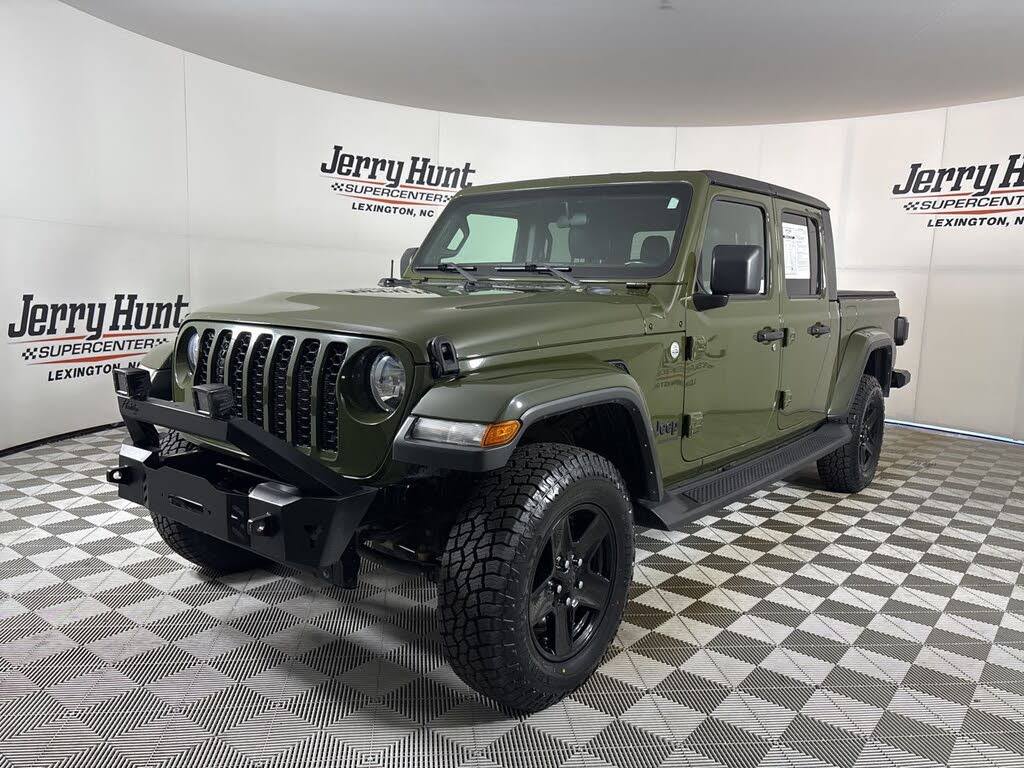 2021 Jeep Gladiator Sport Crew Cab 4WD