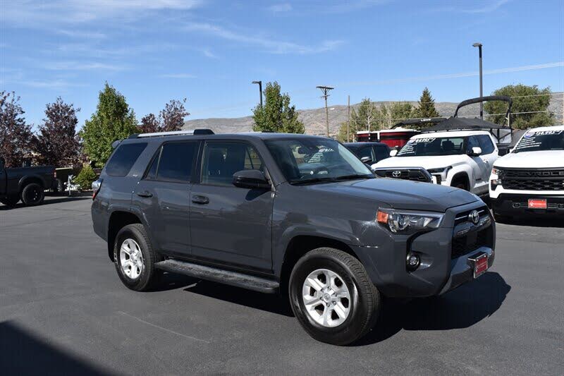 2024 Toyota 4Runner SR5 4WD
