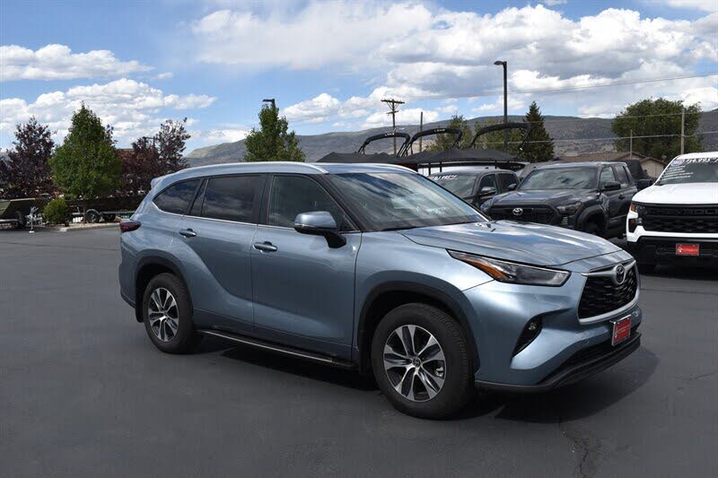 2024 Toyota Highlander XLE AWD