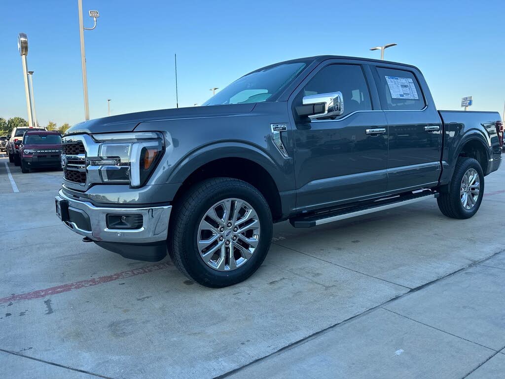 2025 Ford F-150 Lariat SuperCrew 4WD