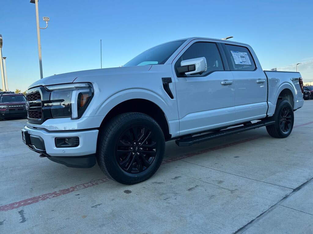 2025 Ford F-150 Lariat SuperCrew 4WD