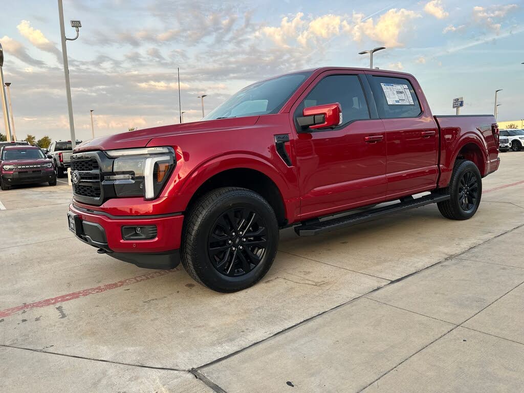 2025 Ford F-150 Lariat SuperCrew 4WD