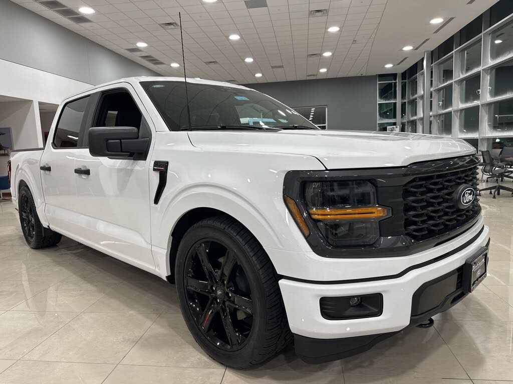 2025 Ford F-150 STX 4dr SuperCrew 4WD
