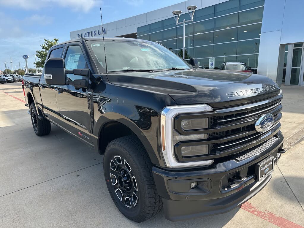 2025 Ford F-250 Super Duty Platinum Crew Cab 4WD