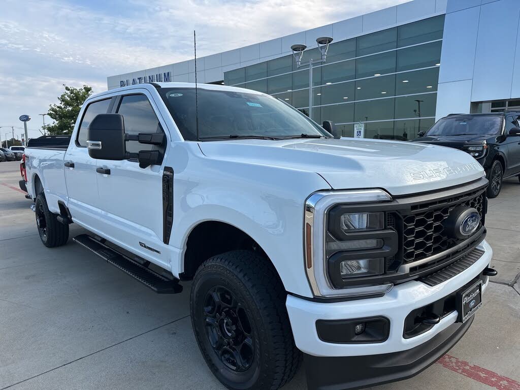 2025 Ford F-350 Super Duty XL Crew Cab 4WD