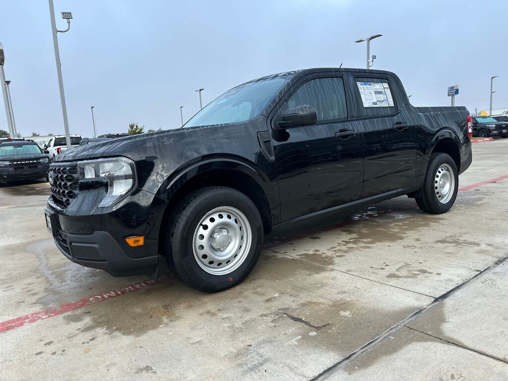 2025 Ford Maverick XL SuperCrew FWD