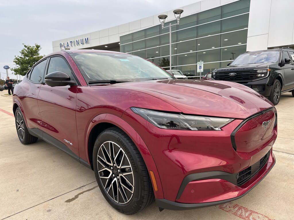 2025 Ford Mustang Mach-E Premium AWD