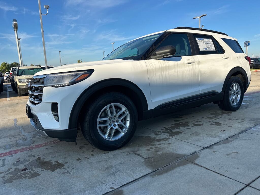 2026 Ford Explorer Active RWD
