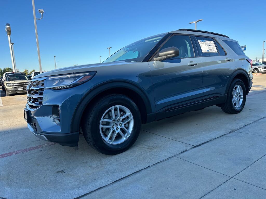 2026 Ford Explorer Active RWD