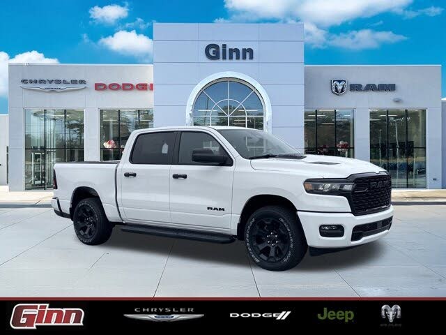 2026 RAM 1500 Express Crew Cab 4WD