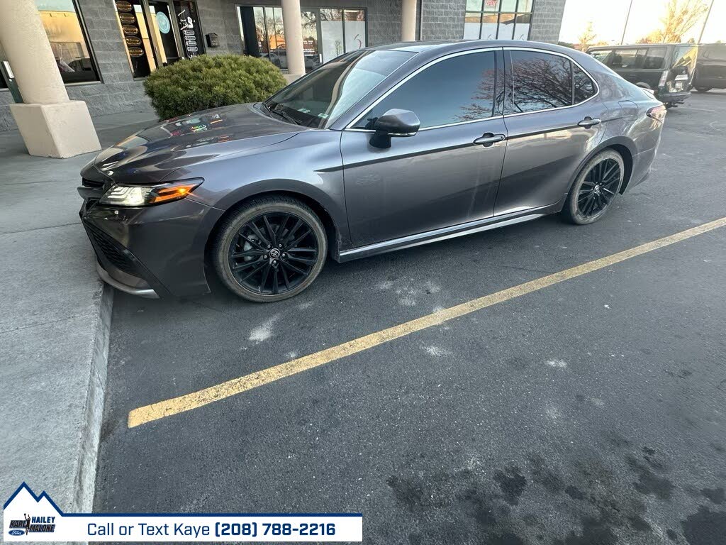 2022 Toyota Camry Hybrid XSE FWD