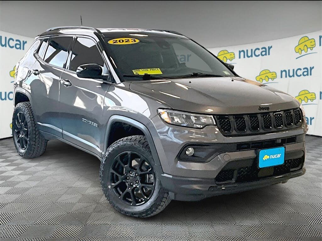 2023 Jeep Compass Altitude 4WD