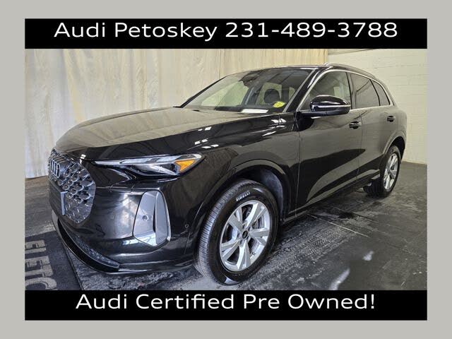 2025 Audi Q5 quattro Premium 40 TFSI