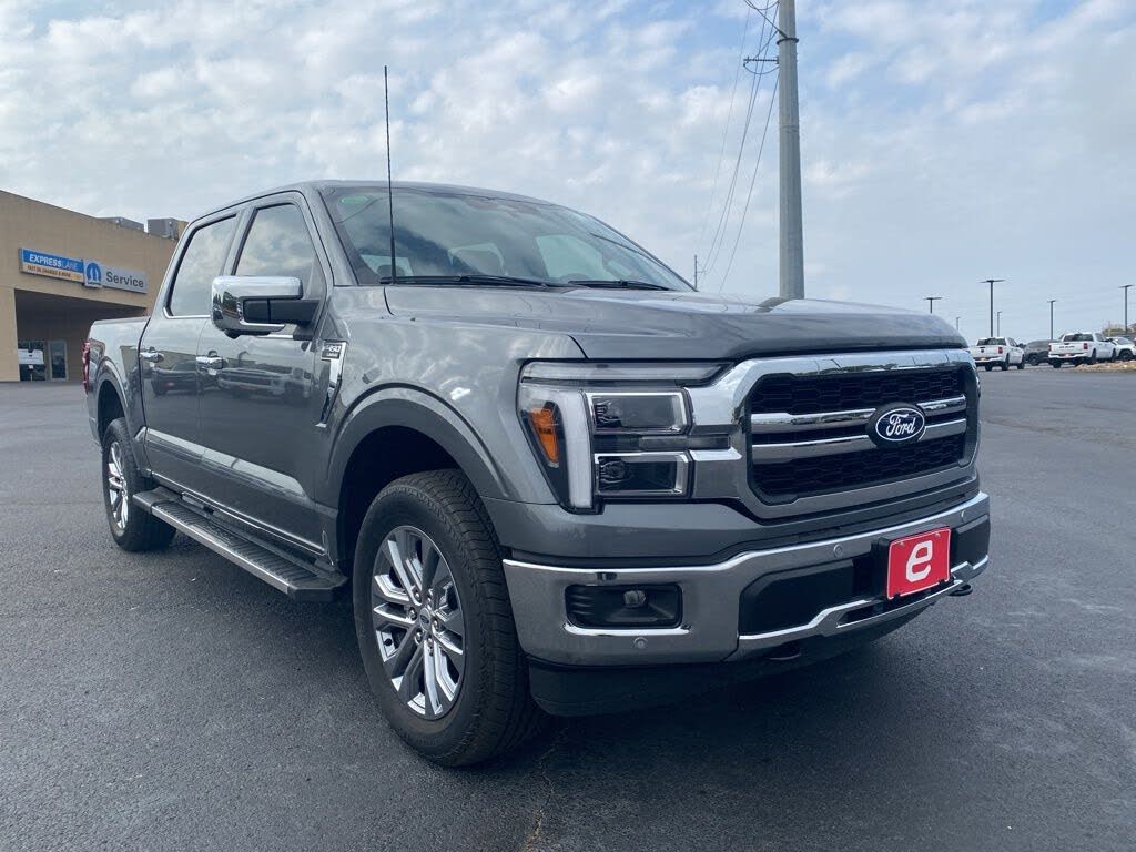 2025 Ford F-150 Lariat SuperCrew 4WD
