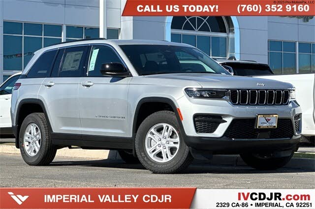 2025 Jeep Grand Cherokee Laredo RWD