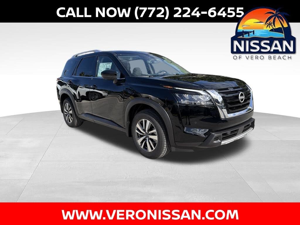 2025 Nissan Pathfinder SL FWD