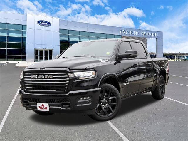 2025 RAM 1500 Laramie Crew Cab RWD