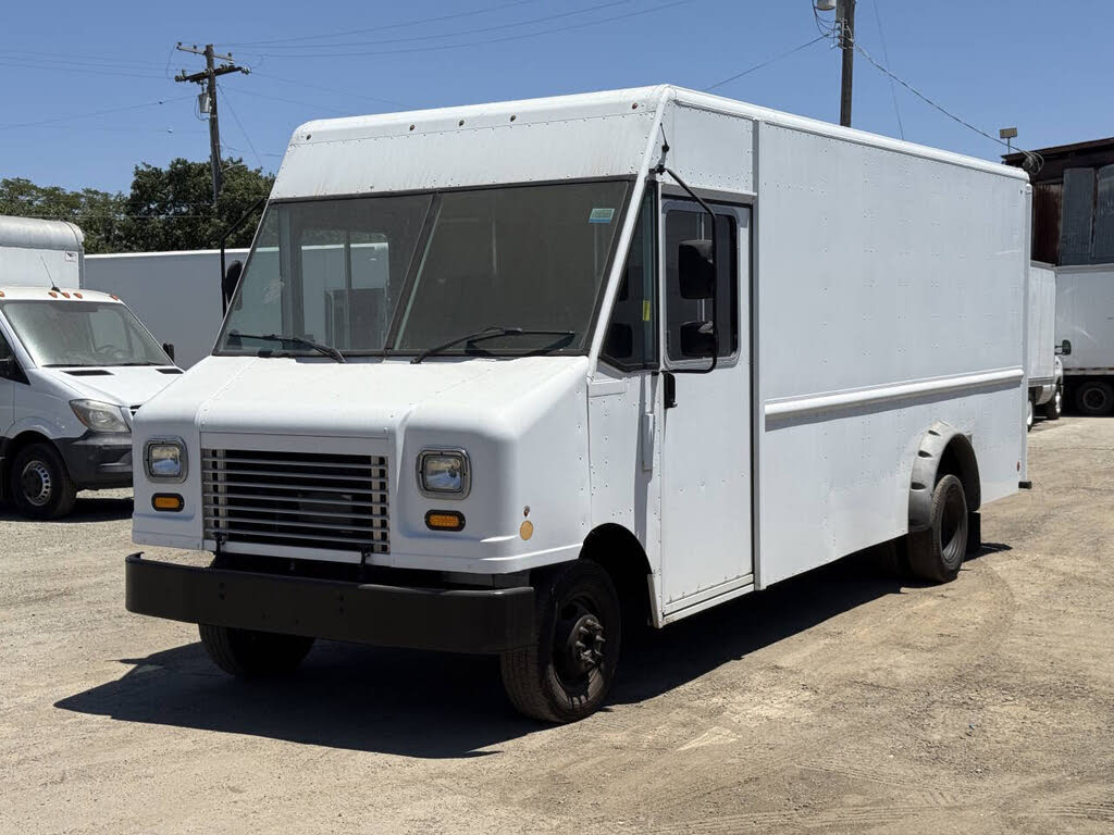 2013 Ford E-Series Chassis E-350 Super Duty 138 Stripped DRW RWD