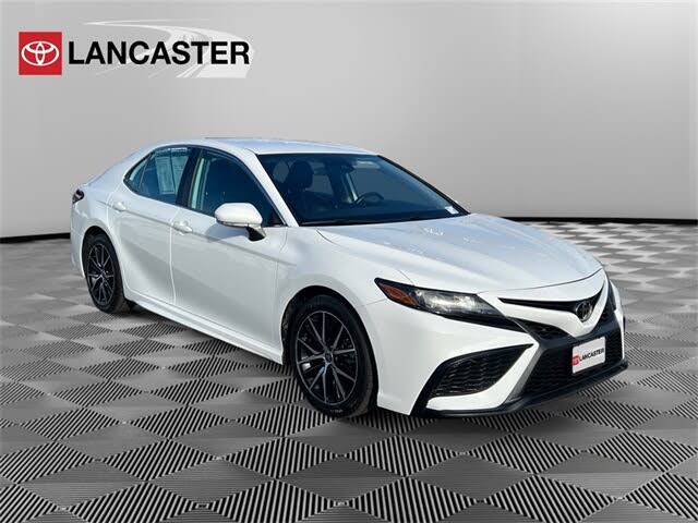 2022 Toyota Camry SE FWD