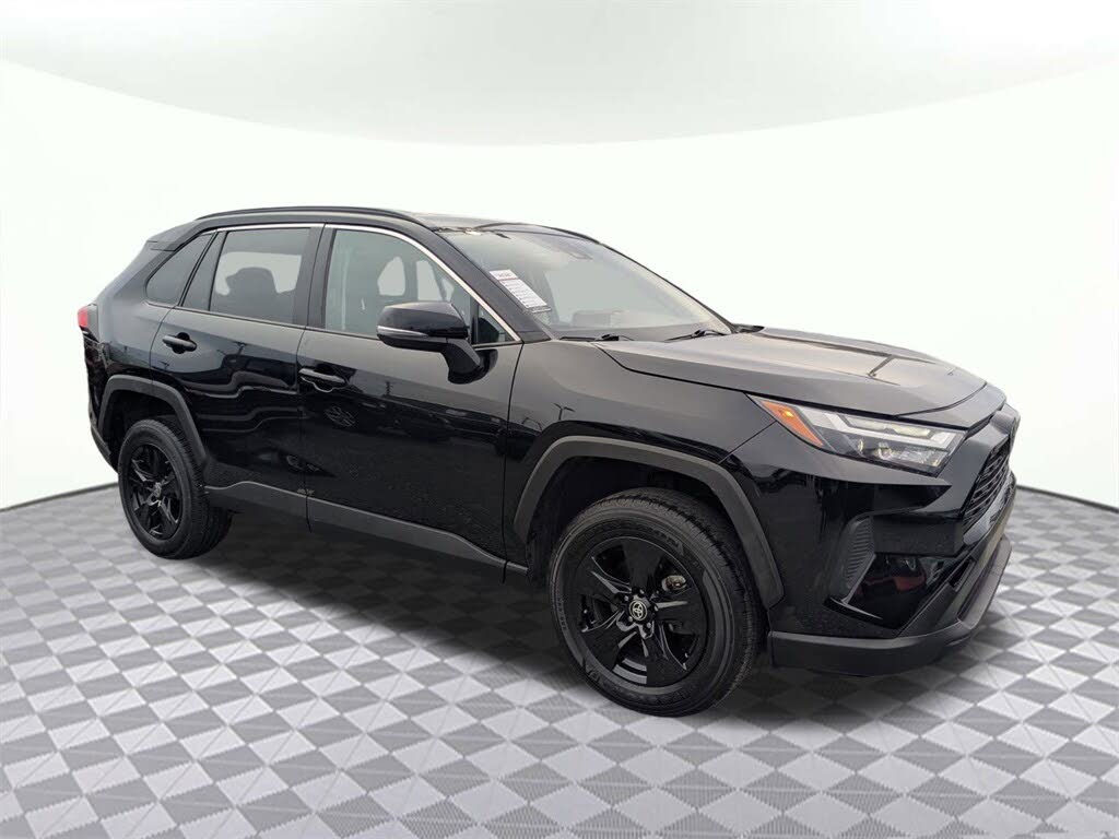 2023 Toyota RAV4 XLE FWD
