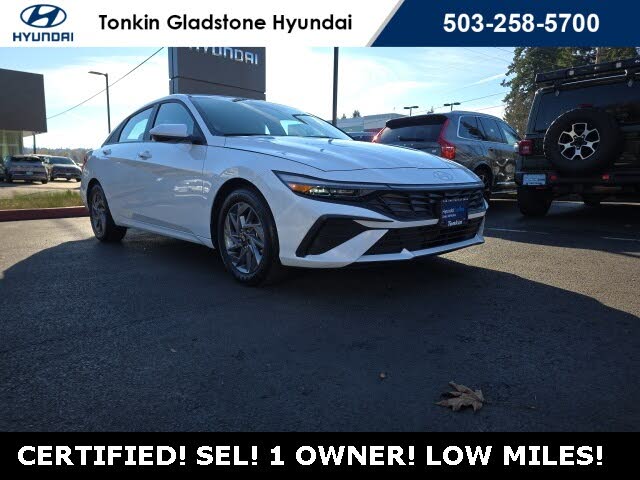 2024 Hyundai Elantra SEL FWD