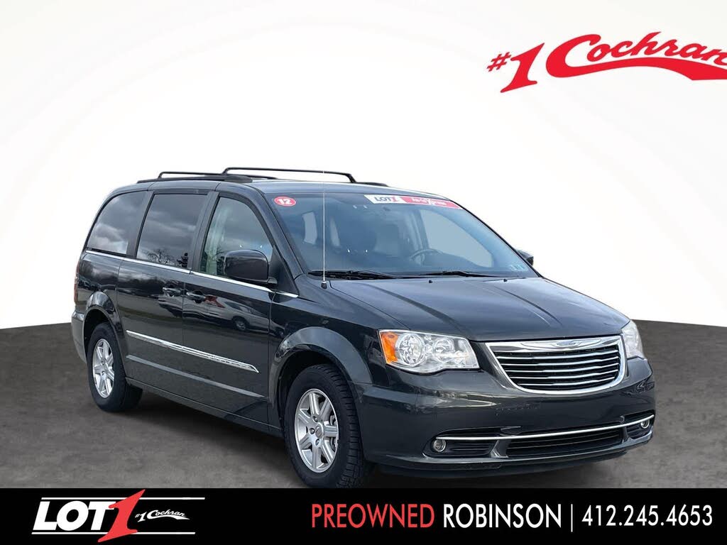 2012 Chrysler Town & Country Touring FWD