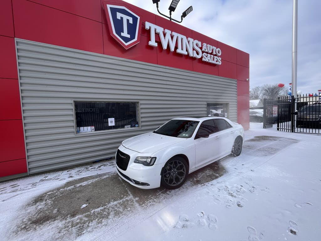 2015 Chrysler 300 S RWD