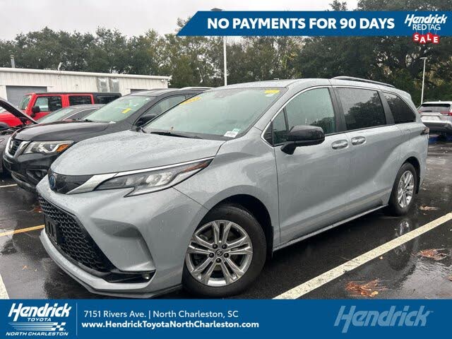 2023 Toyota Sienna XSE 7-Passenger AWD