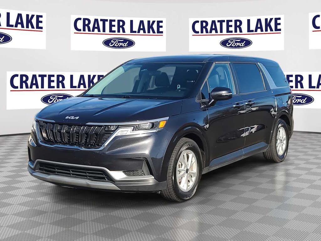 2024 Kia Carnival LX FWD