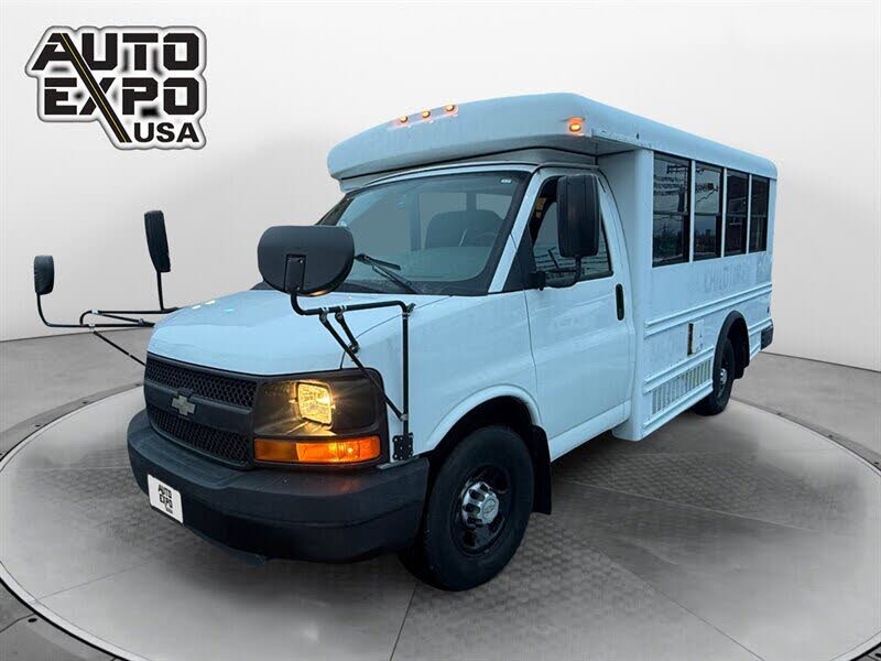 2011 Chevrolet Express Chassis 3500 139 Cutaway with 1WT RWD