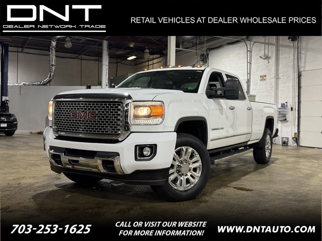 2015 GMC Sierra 3500HD Denali Crew Cab LB DRW 4WD