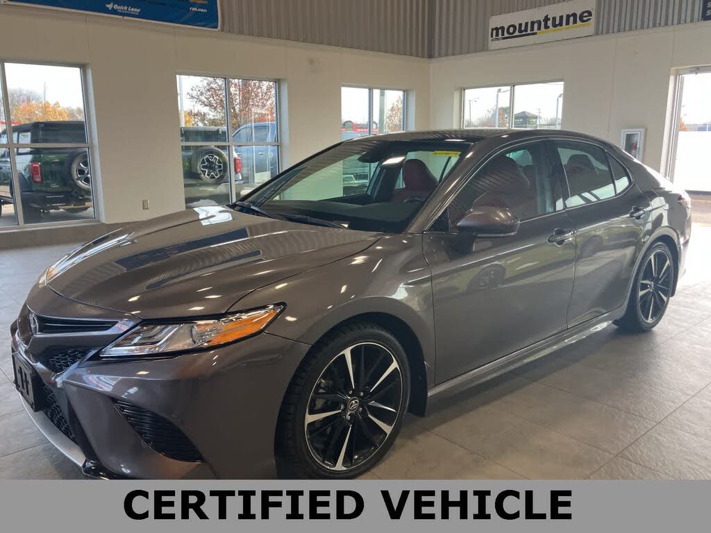 2019 Toyota Camry XSE FWD