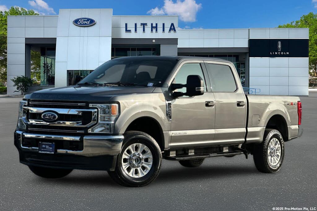 2022 Ford F-250 Super Duty XLT Crew Cab 4WD