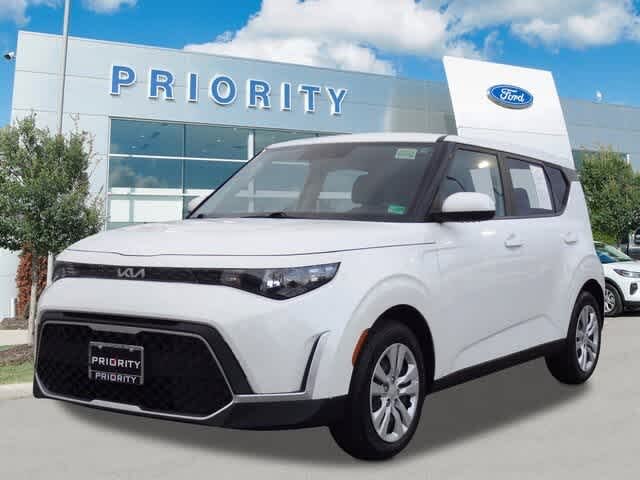 2023 Kia Soul LX FWD