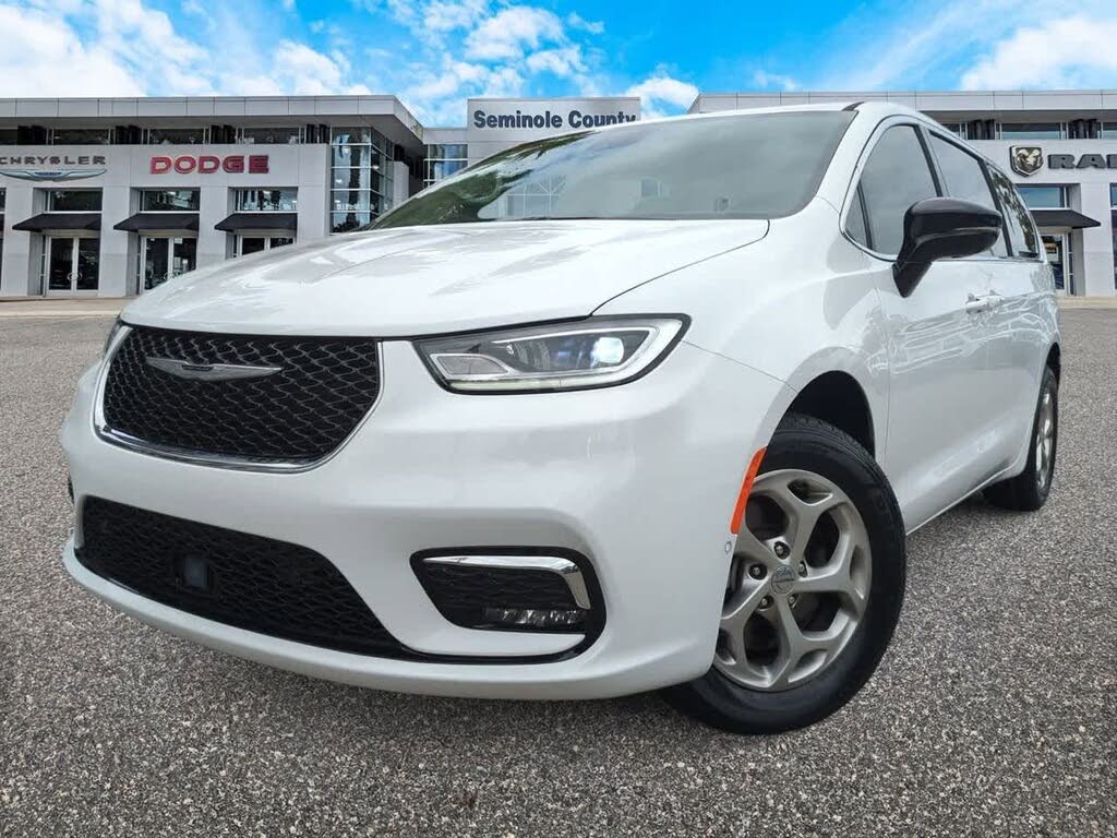 2024 Chrysler Pacifica Limited AWD