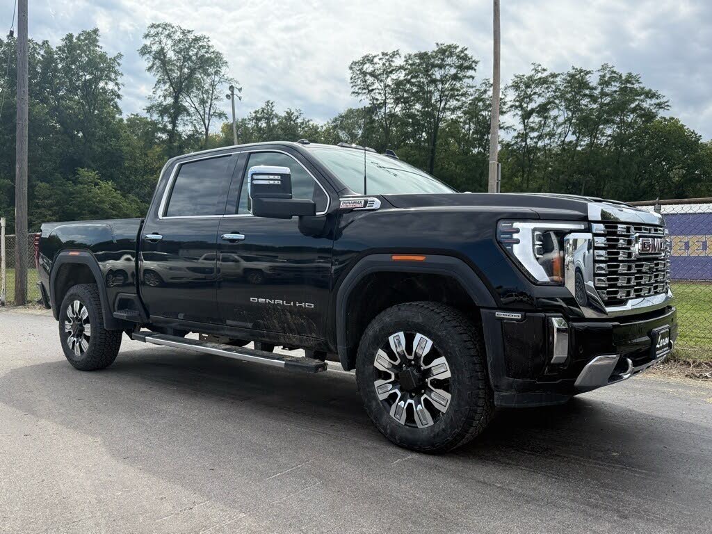 2024 GMC Sierra 2500HD Denali Crew Cab 4WD