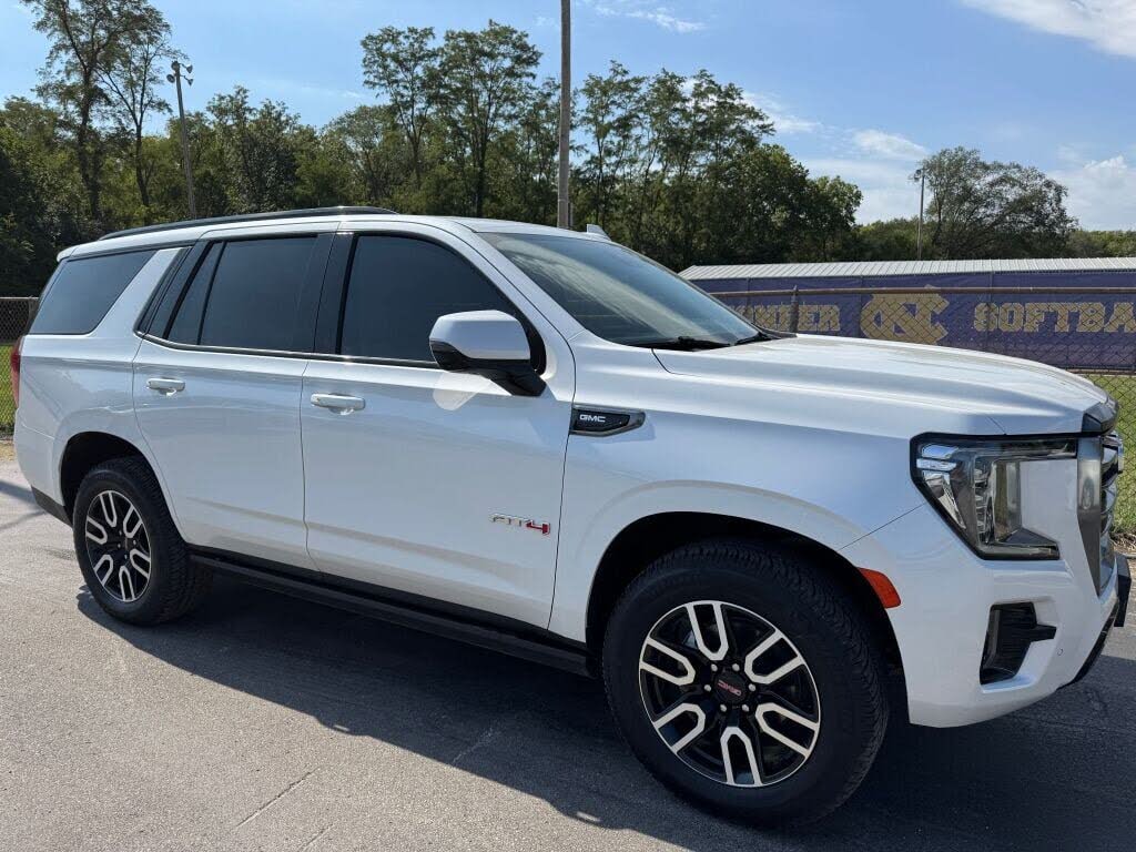 2024 GMC Yukon AT4 4WD