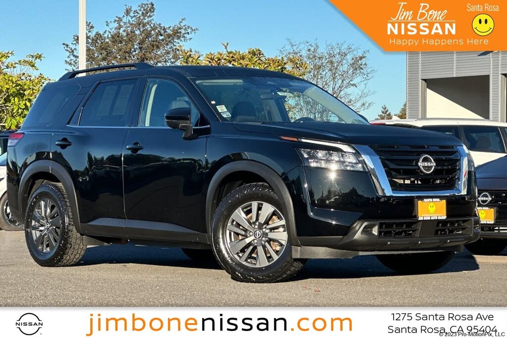 2024 Nissan Pathfinder SV 4WD