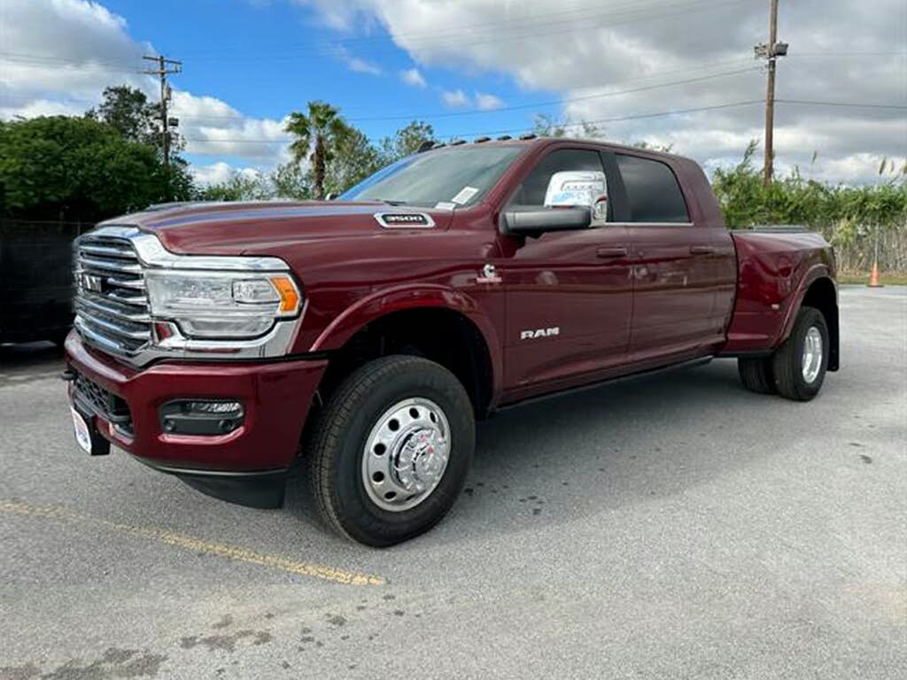 2024 RAM 3500 Laramie Crew Cab LB 4WD