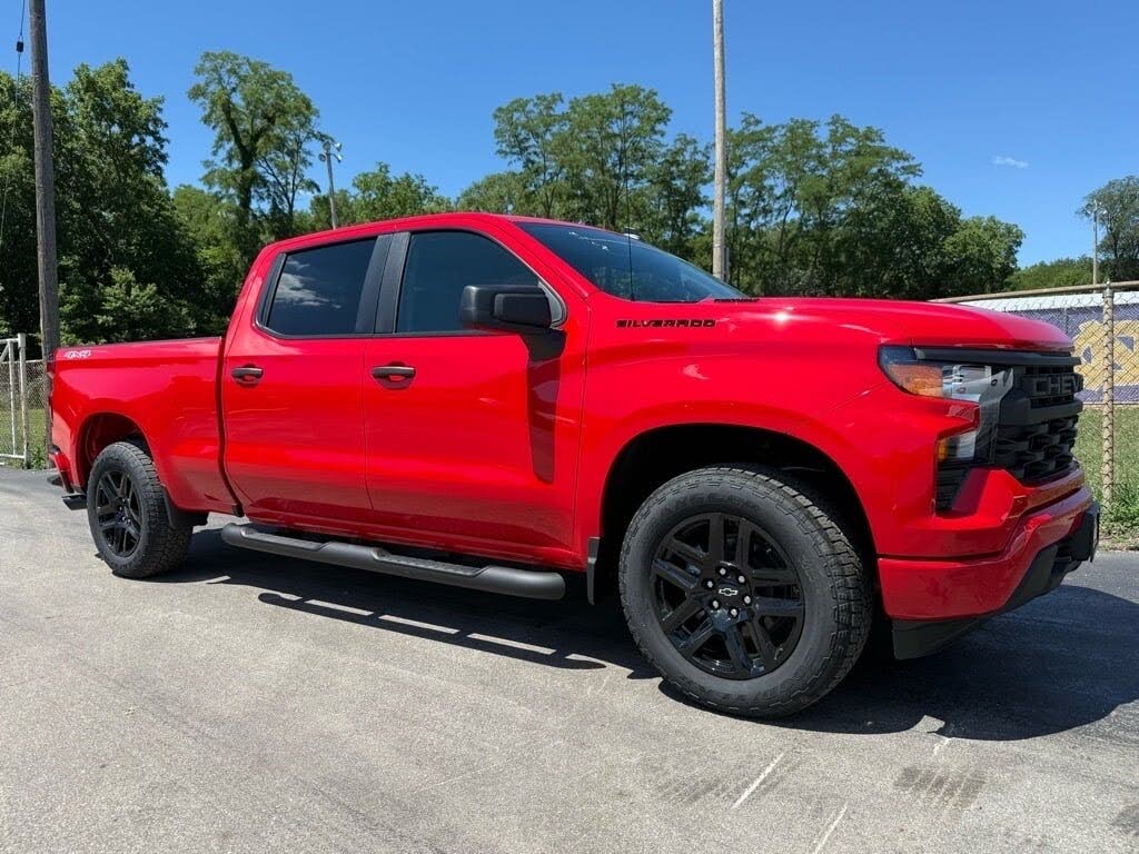 2025 Chevrolet Silverado 1500 Custom Crew Cab 4WD