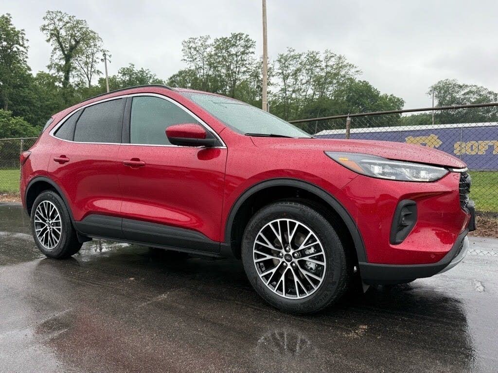 2025 Ford Escape Hybrid Plug-in FWD
