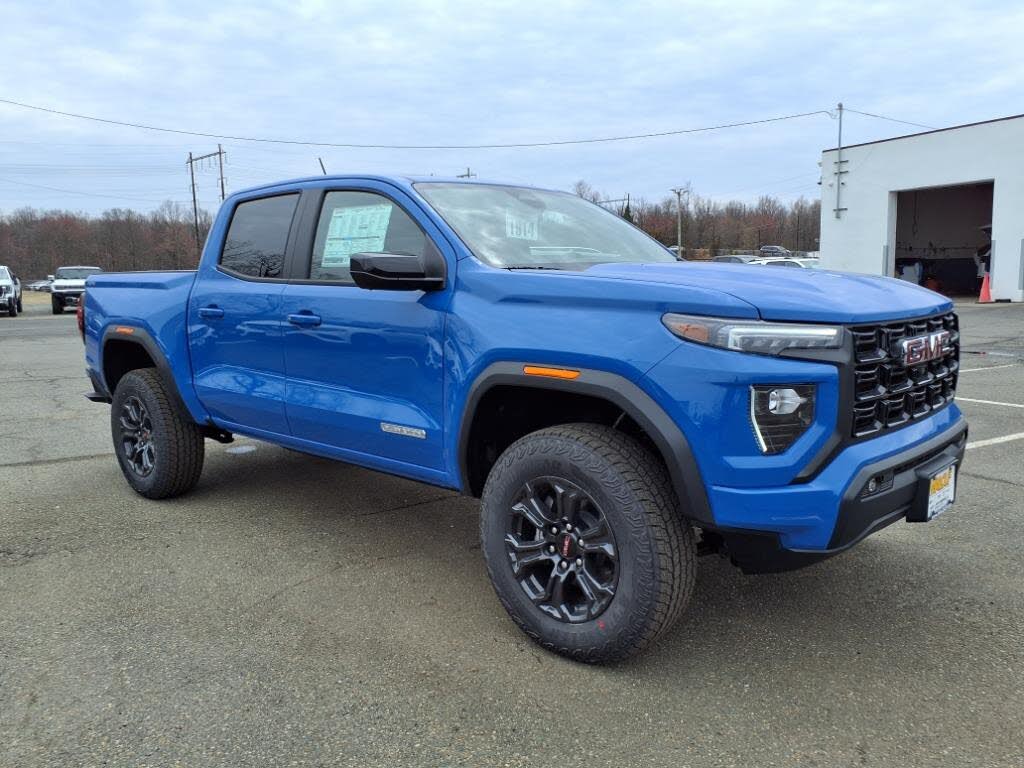 2025 GMC Canyon Elevation Crew Cab 4WD